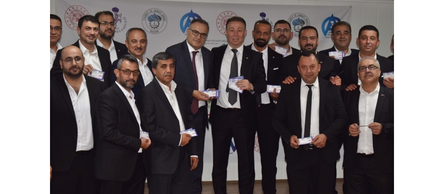 TOBB’UN EĞİTİM DESTEKLERİ AKŞEHİR’DE ÖĞRENCİLERE ULAŞTIRILDI