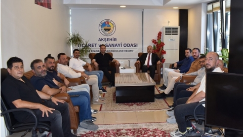 KAYMAKAM DR. MEHMET ÖZEL’DEN AKŞEHİR TİCARET VE SANAYİ ODASINA VEDA ZİYARETİ