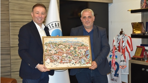 HALK EĞİTİMİ MERKEZİ MÜDÜRÜ RAMAZAN AKKURT’TAN BAŞKAN KALKAN’A TEBRİK ZİYARETİ